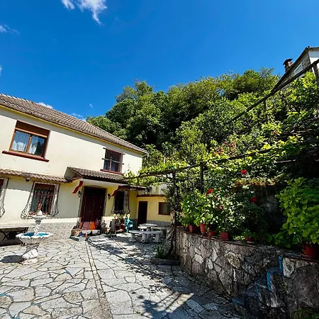 Castle View Traditional House In