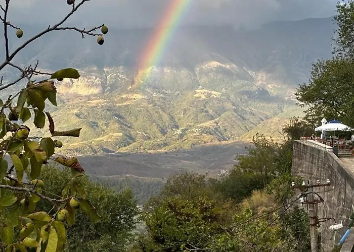 Castle View Traditional House In 别墅 Gjirokastër