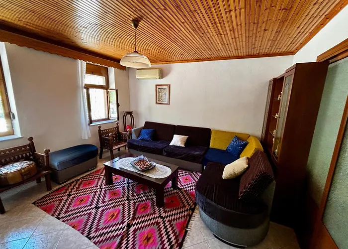 Castle View Traditional House In * Gjirokastër